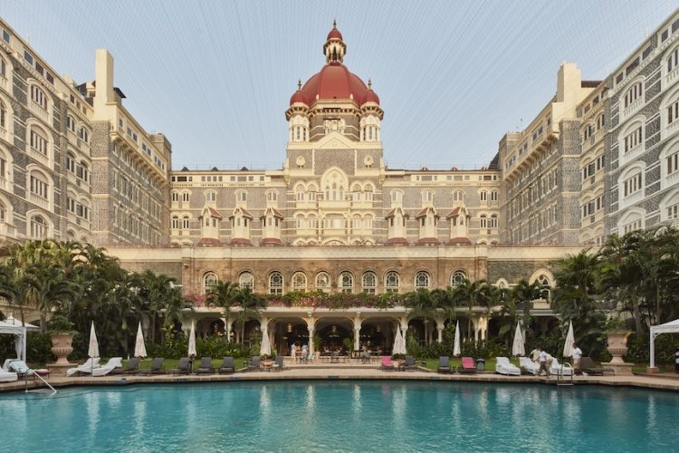 Mumbai Taj Hotel Bomb Threat: ताज होटल को बम से उड़ाने की धमकी, रातभर चली तलाशी, जांच में नहीं मिला कुछ संदिग्ध