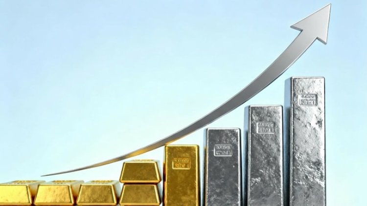 Gold Silver Price Today: सोना ₹2,440 और चांदी ₹5,300 महंगी, जानें आज के ताजा रेट और तेजी की वजह