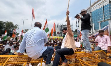 झोटवाड़ा की सड़कों पर उतरा जनसैलाब, JDA कूच से गरमाई सियासत; समाधान नहीं तो CM आवास घेरने की चेतावनी