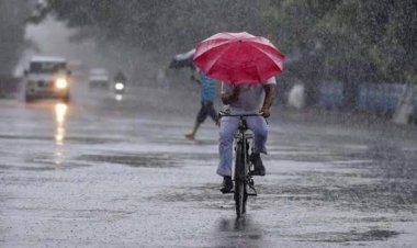 जयपुर में बदला मौसम, झमाझम बारिश से सड़कों पर पानी; दिल्ली की 2 फ्लाइट जयपुर डायवर्ट, 11 जिलों में अलर्ट