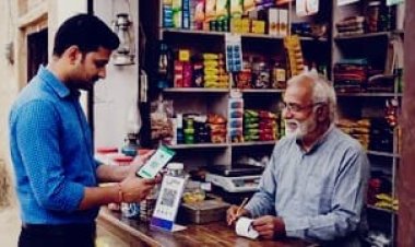 UPI Charges: क्या अब UPI पेमेंट पर लगेगा चार्ज? नए कानून के बाद जानिए क्या बदला और किस पर पड़ेगा असर