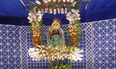 बाबा सिद्धेश्वर महादेव का भव्य फूल बंगला श्रृंगार, नोटों की कलाकृति से सजा सांवरिया सेठ का झूला बना आकर्षण