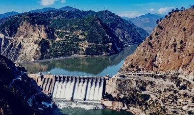 सिंधु जल संधि पर पाकिस्तान की बढ़ी बेचैनी, दुनिया के सामने उठा रहा पानी का मुद्दा