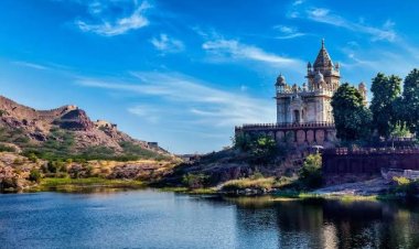 जयपुर में बारिश के मौसम में ट्रेकिंग का रोमांच, अरावली की पहाड़ियों पर हरियाली के बीच घूमने का शानदार मौका