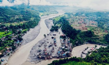 Nepal Flood Disaster: 675 मौतों के बाद फिर बारिश का खतरा, 2400 से ज्यादा लोग लापता; भारत ने तेज की मदद