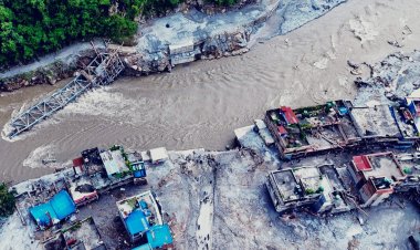 Nepal Flood Rescue: सुरंगों में फंसे 898 कर्मचारियों तक पहुंचने की जंग, 6 इंच का छेद कर पाइप से पहुंचाई हवा; मौतों का आंकड़ा 768