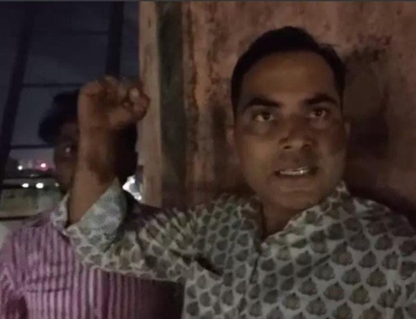 जयपुर में टंकी बनी आंदोलन का नया मंच! 3 नीचे उतरे तो 2 फिर चढ़े, नर्सिंगकर्मियों का प्रदर्शन जारी