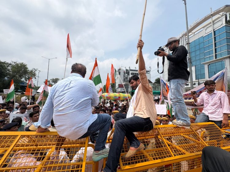 झोटवाड़ा की सड़कों पर उतरा जनसैलाब, JDA कूच से गरमाई सियासत; समाधान नहीं तो CM आवास घेरने की चेतावनी