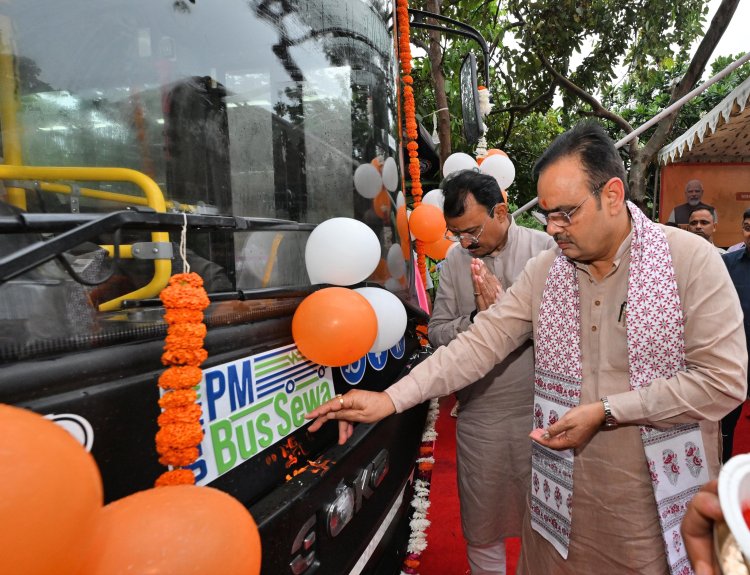 Jaipur E-Bus: जयपुर में शुरू हुआ ई-बसों का नया दौर, CM भजनलाल ने 16 बसों को दिखाई हरी झंडी; राजस्थान को मिलेंगी 1000 और