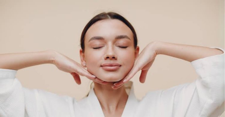 Monsoon Skin Care: मानसून में बढ़ गई है उमस और गर्मी? भूलकर भी न करें ये 5 स्किनकेयर गलतियां
