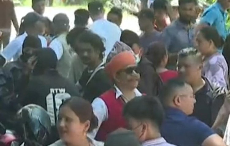 नेपाल में बाढ़ से तबाही, 21 कैलाश मानसरोवर तीर्थयात्री सुरक्षित दिल्ली पहुंचे; नई झील फटने से फिर बढ़ा खतरा