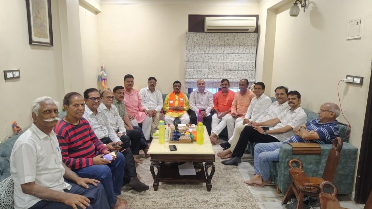 सांगानेर के वार्ड 43 से भाजपा प्रत्याशी शैलेंद्र भार्गव ने भरा नामांकन, जनसंपर्क अभियान भी शुरू