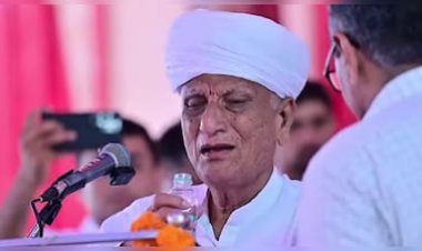 हेमाराम चौधरी मंच पर हुए भावुक, बोले- चमड़ी की जूती बना दूं, फिर भी गोरधनराम और 36 कौम का ऋण नहीं चुका पाऊंगा