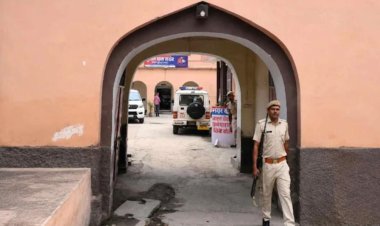 थाने के ‘स्वागत कक्ष’ से 3 आरोपी फरार! जाली उखाड़कर रात 9 बजे पुलिस को दे गए चकमा