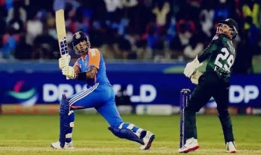 पाकिस्तान 55 रन में ढेर, भारत के गेंदबाजों का कहर! एशिया कप में टीम इंडिया का जोरदार पलटवार