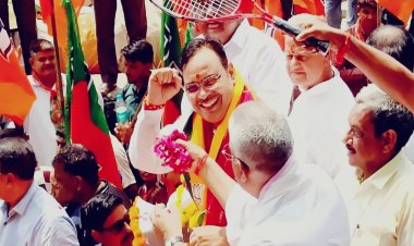 Alwar News: नगर निगम चुनाव में BJP के समर्थन में CM भजनलाल शर्मा का रोड शो, मंत्री की तबीयत बिगड़ी