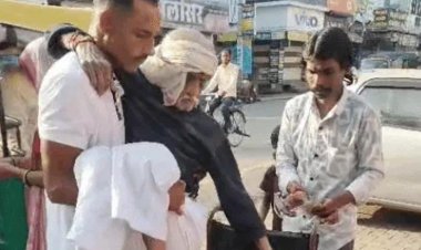 राजस्थान निकाय चुनाव: व्हीलचेयर पर मतदान करने पहुंचे बुजुर्ग, कोटा के रामगंजमंडी में दिखा लोकतंत्र के प्रति उत्साह