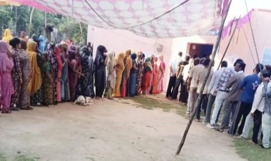 बूंदी में EVM खराब होने से आधे घंटे बाधित रहा मतदान, वार्ड 17 और 11 में लगी वोटर्स की कतार