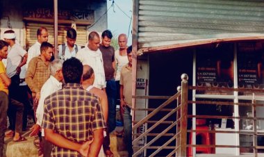 Alwar News: गोलाकाबास में दो ज्वैलर्स की दुकानों के शटर तोड़कर चोरी की कोशिश, जांच में जुटी पुलिस
