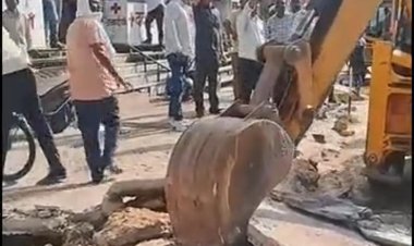 पिपराली रोड पर चला अतिक्रमण हटाओ अभियान, ओवरब्रिज के दोनों तरफ सर्विस लेन का काम शुरू