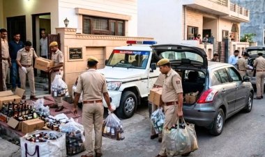 Kota Railway Station Fire: बारिश के बीच प्लेटफॉर्म पर शॉर्ट सर्किट, तेज धमाकों से मची अफरा-तफरी