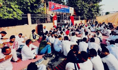 संगरिया में सियासी घमासान: पार्षदों की तलाश में पंजाब पहुंची पुलिस, विधायक से तीखी बहस; थाने के बाहर कांग्रेस का धरना