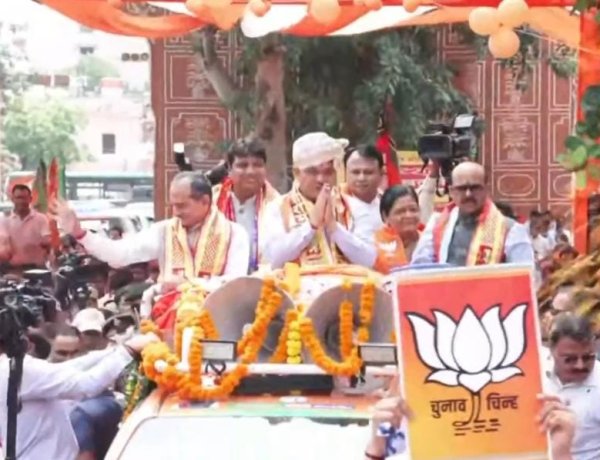राजस्थान निकाय चुनाव: प्रचार थमने से पहले जयपुर में CM भजनलाल शर्मा ने किया रोड शो