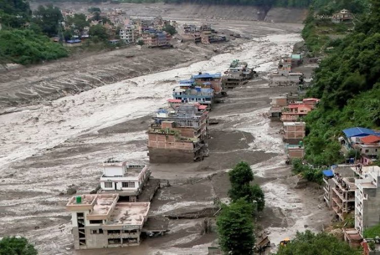 Nepal Flood Alert: नेपाल में फिर बढ़ा बाढ़ का खतरा, 7 जिलों में चेतावनी; आपदा में 1000 से ज्यादा लोगों की मौत