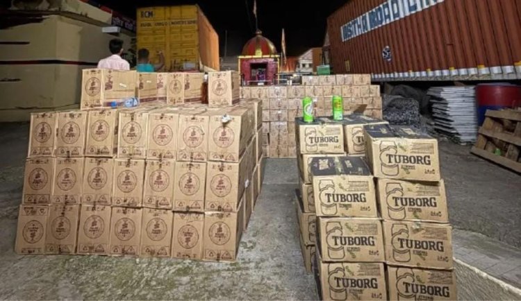 Rajasthan News: फोम की आड़ में शराब तस्करी का खेल, कंटेनर से 35 लाख की 260 कर्टन शराब बरामद