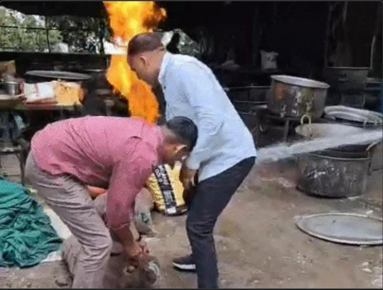 Jaipur News: जन्माष्टमी पर इस्कॉन मंदिर में लगी आग, कांस्टेबल ने जलता सिलेंडर बाहर फेंककर टाला बड़ा हादसा