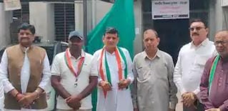 डूंगरपुर निकाय चुनाव में गरमाई सियासत, कांग्रेस ने उठाया आचार संहिता का मुद्दा; कलेक्टर से जांच की मांग