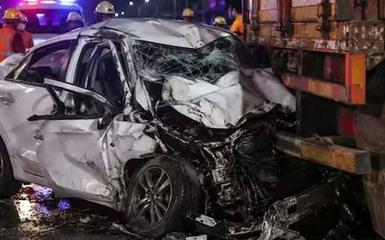 केरल में दर्दनाक सड़क हादसा, खड़ी लॉरी से भिड़ी कार; 8 छात्रों की मौत, जांच में जुटी पुलिस