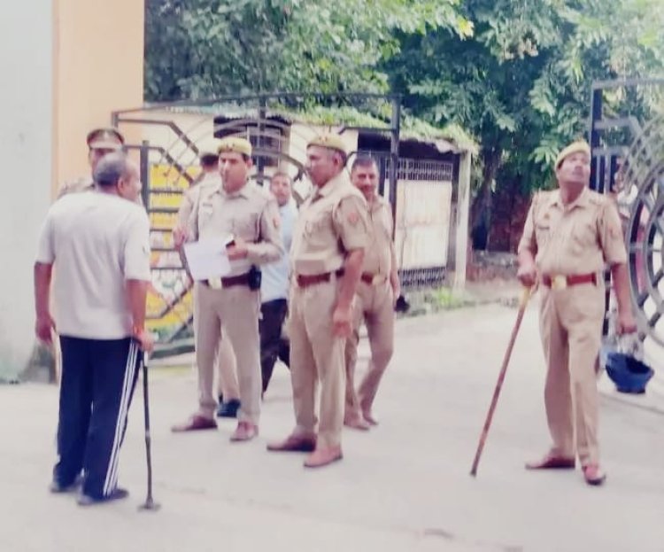Saharanpur News: जिला कोर्ट के फैसले के बाद कलेक्ट्रेट परिसर की मस्जिद ध्वस्त, शहर में भारी पुलिस बल तैनात