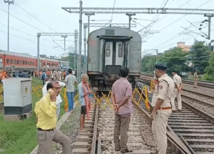 आरा में बड़ा रेल हादसा टला: गलत लाइन पर चली महानंदा एक्सप्रेस, इंजन समेत 3 कोच पटरी से उतरे; स्टेशन मैनेजर सस्पेंड