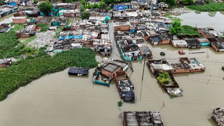 UP Flood Alert: यूपी में बाढ़ से 3.53 लाख लोग प्रभावित, 26 जिलों में संकट; 23 जिलों में भारी बारिश का अलर्ट