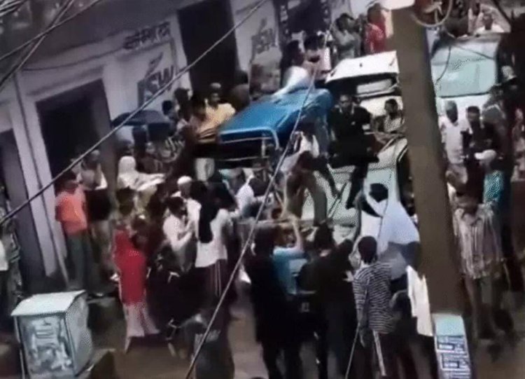 Jaipur News: कांग्रेस प्रत्याशी के विरोध में उतरे लोग, विधायक प्रशांत शर्मा की गाड़ी रोकने की कोशिश