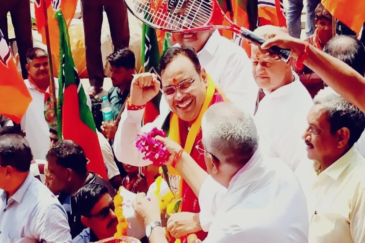 Alwar News: नगर निगम चुनाव में BJP के समर्थन में CM भजनलाल शर्मा का रोड शो, मंत्री की तबीयत बिगड़ी