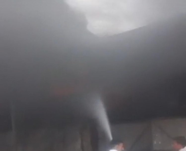 Jaipur Factory Fire: लोहे की फैक्ट्री में लगी भीषण आग, केमिकल के 20 ड्रम जलने से उठीं लपटें