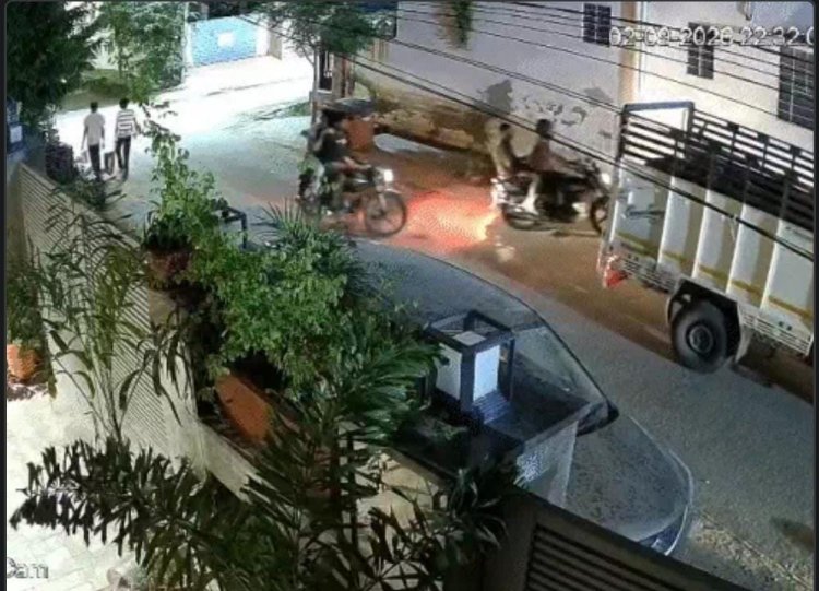 Jaipur Police: चोरों के चक्कर में पुलिस ने ही उठा ली बाइक, चोरी की समझकर झाड़ियों में छिपी बताई