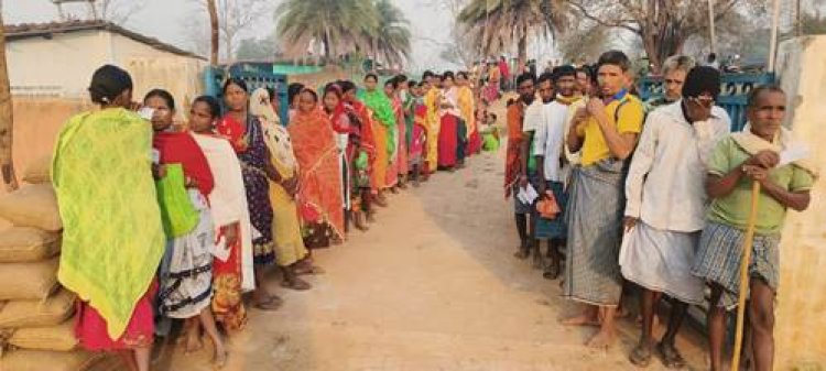Jhalawar Nagar Parishad Election: EVM में खराबी, बिना वोट डाले ही लौटे मतदाता