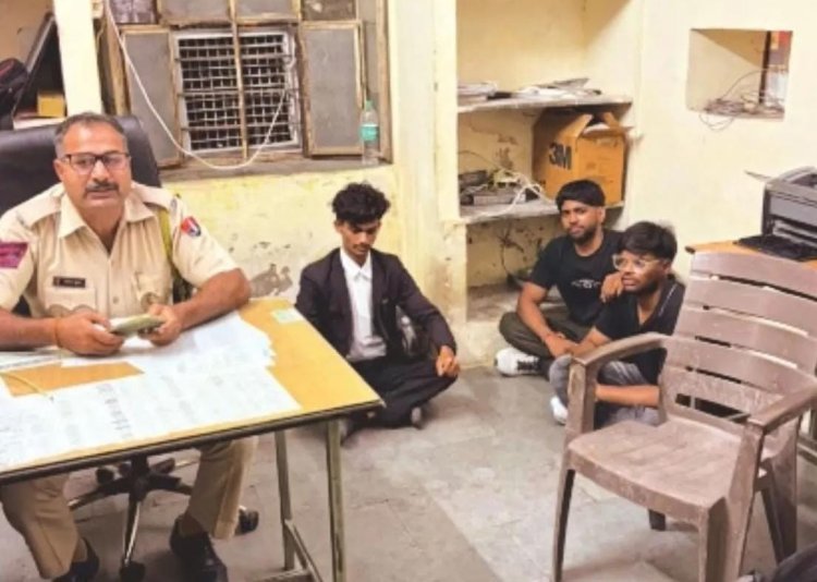 Ajmer News: थाने में जमीन पर बैठे वकील की फोटो वायरल, बार एसोसिएशन ने जताया विरोध; पुलिस ने दी सफाई