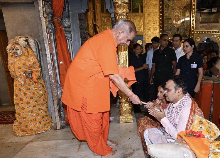Ganesh Chaturthi 2026: CM भजनलाल शर्मा ने मोती डूंगरी गणेश मंदिर में किए दर्शन, प्रदेश की खुशहाली की कामना
