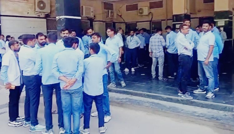 बीकानेर PBM में कार्मिक से मारपीट पर बवाल, नर्सिंग स्टाफ ने किया कार्य बहिष्कार