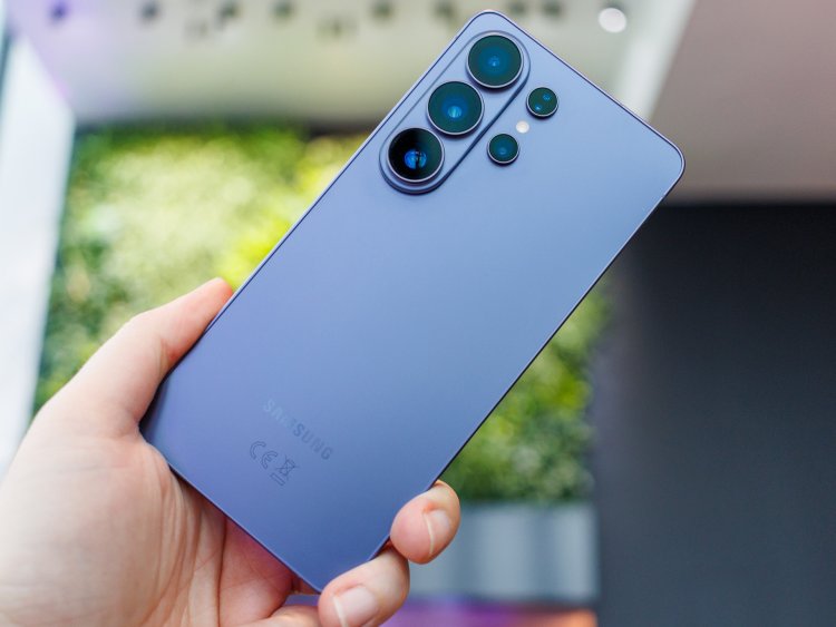 सीरीज के सभी मॉडल हुए महंगे, Ultra 1TB की कीमत 2 लाख के पार