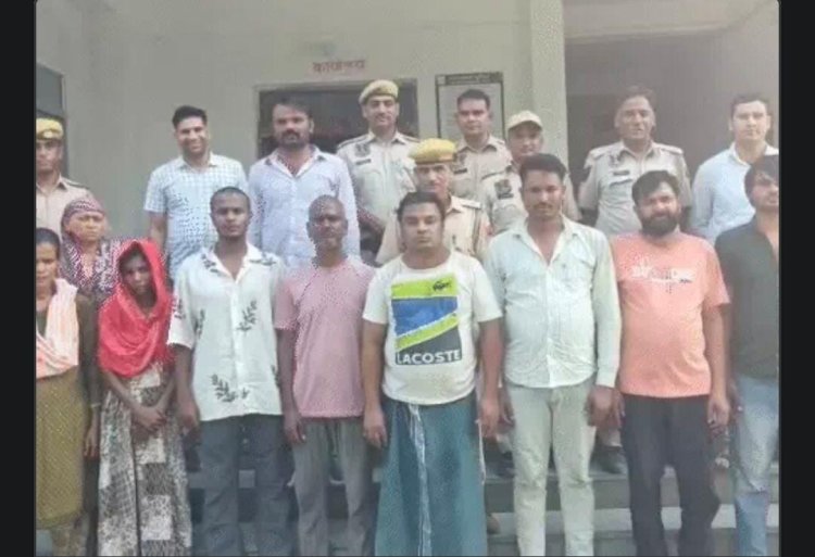 पुराने नोट-सिक्कों से लाखों कमाने का झांसा, 2 महिलाओं समेत 8 साइबर ठग गिरफ्तार