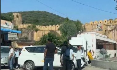 आमेर बना ‘आश्रम’ का नया ठिकाना, सागरलेक पर बनाया सेट:बाबा निराला बने बॉबी देओल पर फिल्माया सीन, चंदन रॉय सान्याल और त्रिधा चौधरी भी हुई स्पॉट जयपुर3 घंटे पहले