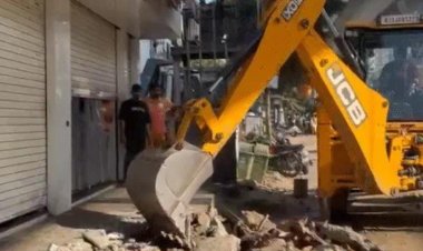 जयपुर में बुलडोजर एक्शन: 50 से ज्यादा मकान-दुकानों पर चला JDA का बुलडोजर, न्यू सांगानेर रोड से हटेंगे 260 अवैध निर्माण