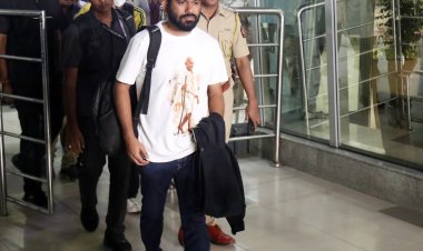 SIR से सड़क तक सियासी टकराव, सुप्रीम कोर्ट में आज चार मामलों पर सुनवाई; अभिजीत दीपके ने गिरफ्तारी पर उठाए सवाल