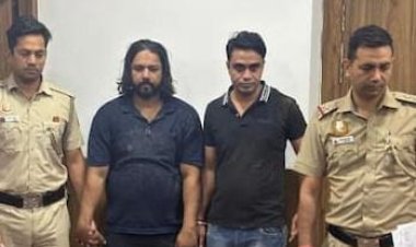 त्रिपुरा के युवक का मजाक उड़ाना पड़ा भारी, दिल्ली पुलिस ने कंटेंट क्रिएटर आमिर शौकीन को किया गिरफ्तार