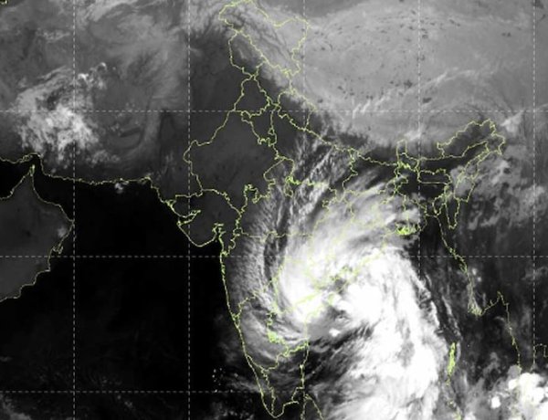 अंतरिक्ष से दिखा चक्रवात अर्नब का विराट रूप! जानिए कैसे सैटेलाइट पहचानती है तूफान की ताकत